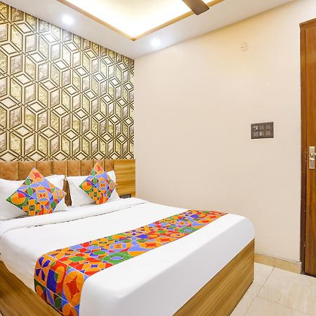 קאנפור Fabhotel The Palacio מראה חיצוני תמונה