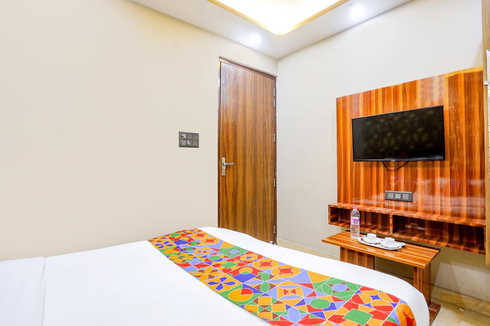קאנפור Fabhotel The Palacio מראה חיצוני תמונה